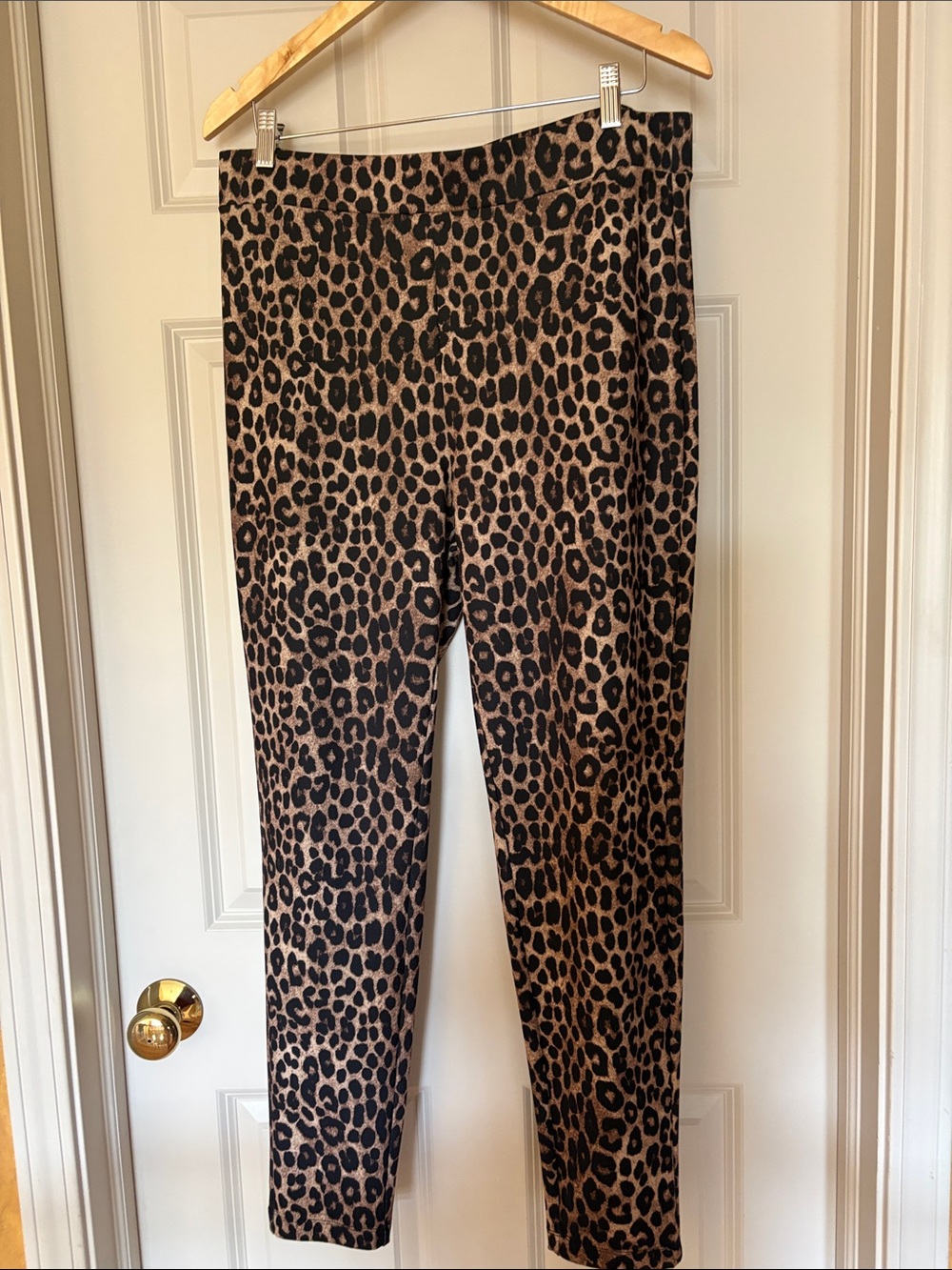 Boston Proper Leopard-Print Stretch Leggings in Brown and Black